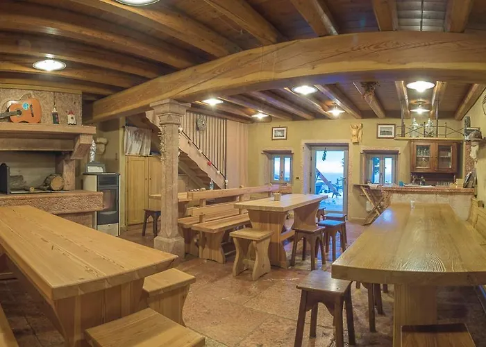 Πανδοχείο Rifugio Lausen *